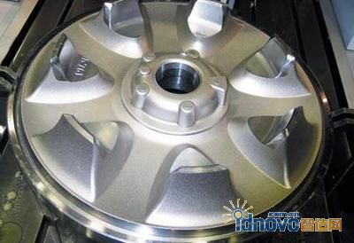 放電精加工后的表面 Ra=3.2