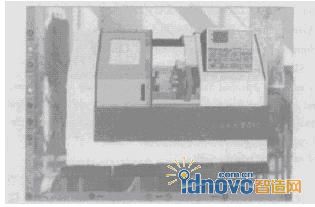 虛擬數(shù)控車削中心加工仿真系統(tǒng)界面